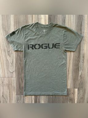 Rogue American Made T-Shirt in Heather Lieutenant Size XS
